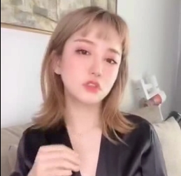 大象传媒《周大萌》水手服新番合集