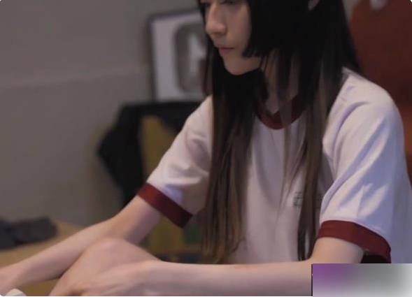 麻瓜豆传媒：学生妹被迫还债，接拍私拍作品一部