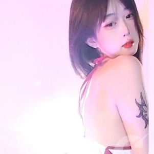 花椒老牌主播《兔小软》+露脸有尺度舞蹈视频