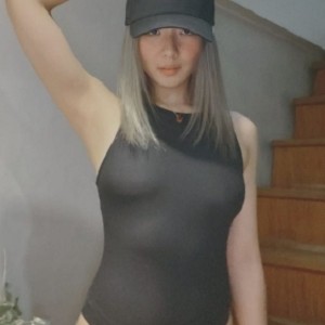 菲律宾美女模特《许美仁》四眼金主私拍