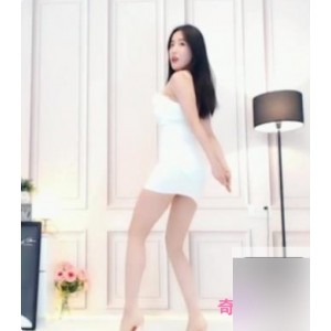 《淼淼酱》王思聪熊猫直播转战斗鱼收获几万礼物