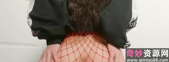 P站非常sexy女神《lizashultz》4部精选