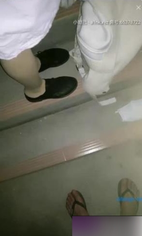 小妲己女主播《小改改》直播回放作品两部