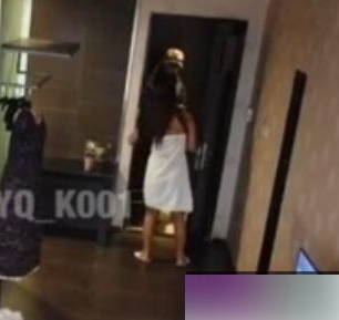 推特大神《yq-k》新作之被外卖小哥采摘