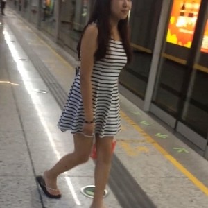 四川女神《顾盼盼》与男友温馨互动感受深刻温情