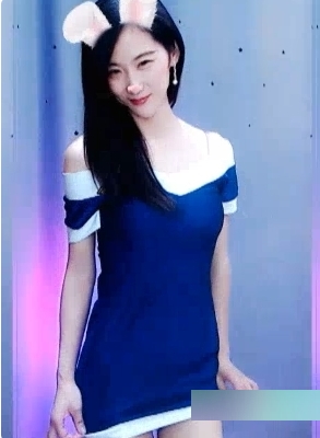 虎牙女主播《小小兔》的梦想之旅