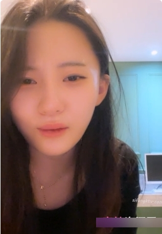 抖音女主播《小石头》让你热血沸腾的舞蹈技巧