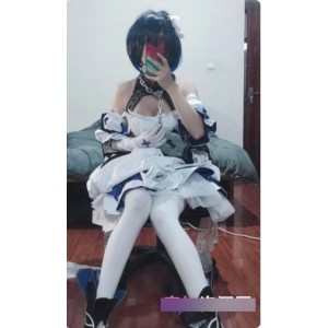 妩媚御姐《水银灯》网红拍摄的22套短视频