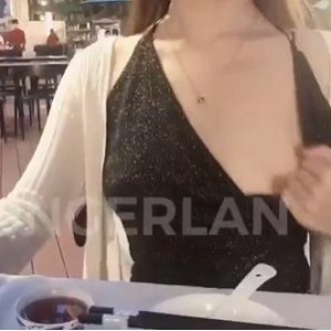 Twitter网红博主《HUNGERLAN》与男友