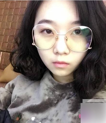 高端原创私密群内部美女如云基本都露脸