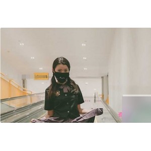 《小猫妖》31部瑜伽展示