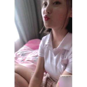 82社区女友系列《依云来日方长》私拍视频