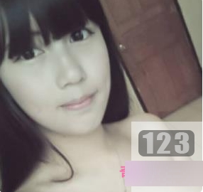 兰商学院校花《李宜辰》日常自拍散播