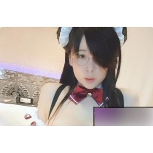 日系人气清纯Cospaly女王《冈田》精选图集