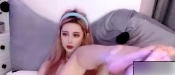 推特亚洲区榜眼高端上海名媛《Fiona_o》珍藏直播视频