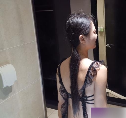 斗鱼主播《扬州小博》与男朋友视频流出