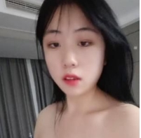 直播敢露敢做的00后超级胸