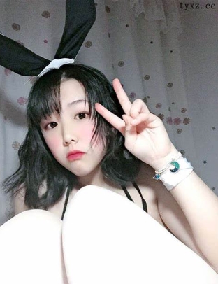 高颜值美女网红(奶酪陷阱+)作品两套