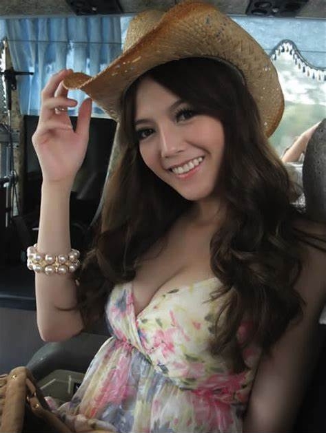 越南美国混血美女作品