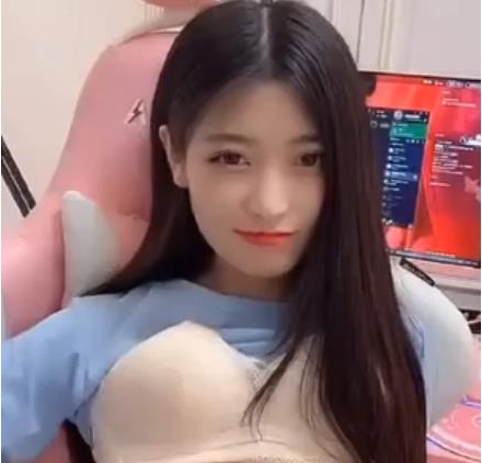 快手夜微凉抖音月月大小姐