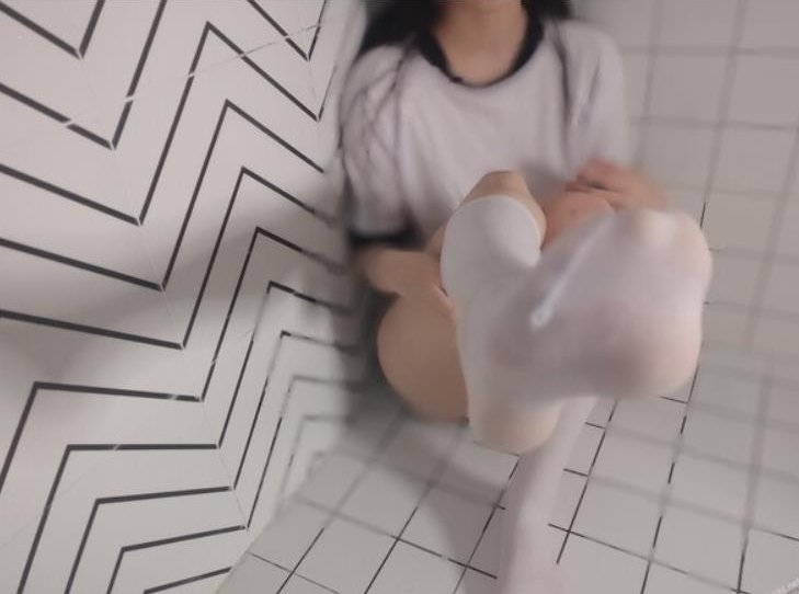 火爆某推幼齿绝色娇艳美足妹子美女【极品罗莉】粉嫩美足浮力姬（wink）最新散播完整合集[22V-8G]