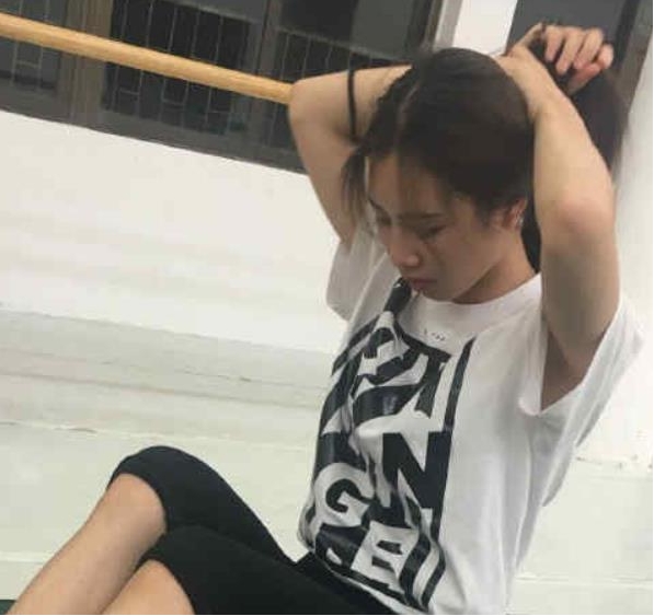 某推超火华裔(大学萌妹)清纯合集