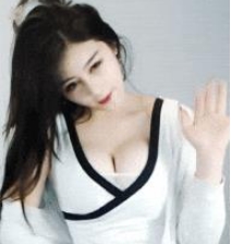 超高颜值电竞网红女神『小小奶琦』终于下水直播