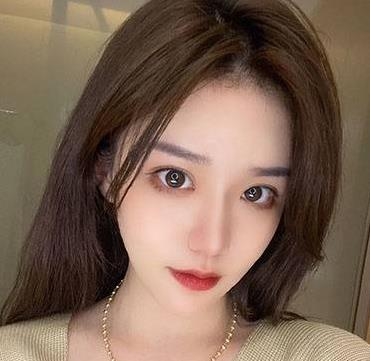 某推顶级神颜身材网红Babanaix