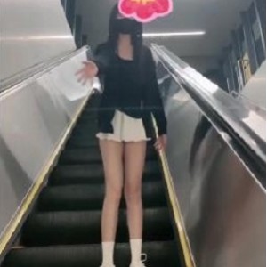 超A完美身材嫩妹-Luna000室外多场景