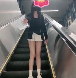 超A完美身材嫩妹-Luna000室外多场景