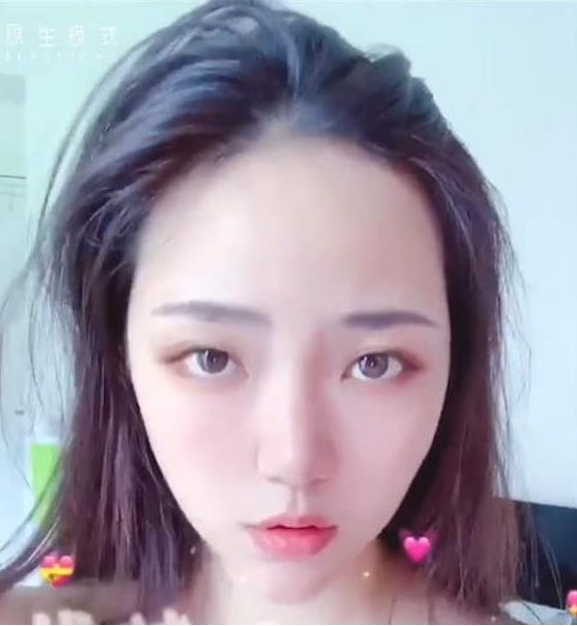 各种露脸露三点有尺度kou+huo打粑粑抖音诱惑