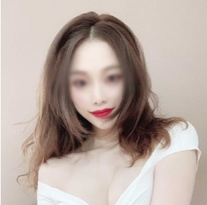 Twitter大神《阿崩》妻控露天温泉酒店