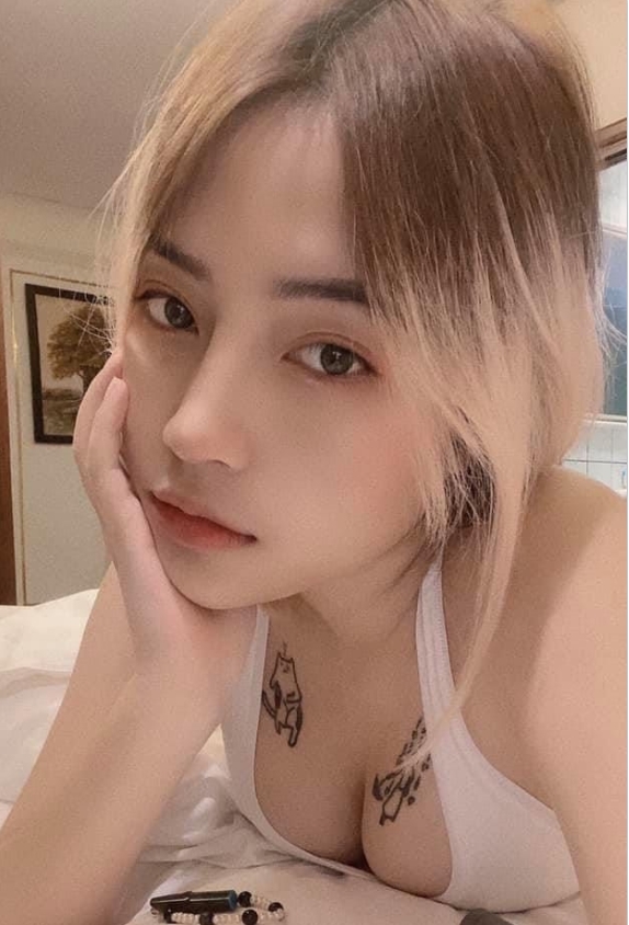 极品性感网红《89妹》+自拍分享