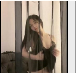 绿播女神（你的苏苏）看她如何在直播间表演她的套路+(2V-2G)