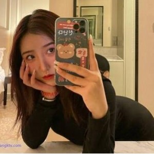 抖音热门小仙女模特(@yuer),被这个行业污染变成了擦边网红【433M】