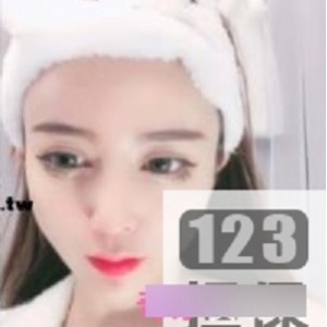 甜美少女（安慕希baby）露脸首秀，整容脸引发争议