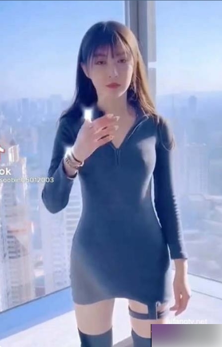 国际版TikTok漂亮性感小姐姐短视频,凹凸有致丰满身材引人入胜【571MB】