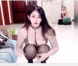 推特网红最新私拍高颜值榨汁夏65V631M度盘