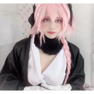 OnlyFans日本伪娘CoserMomo小合集22V10G
