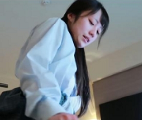 可爱岛国风格的双马尾大二学生