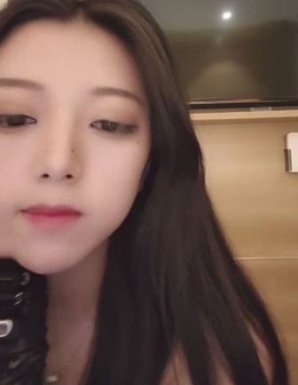 高颜值女神的奶球表演合集