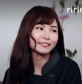 菲菲化身私廚:私人厨师菲菲为您提供专业的烹饪服务到你家:方便快捷的上门服务1V:高清晰度的视频内容403MB:视频文件大小为403MB百度云资源:文件存储和分享平台