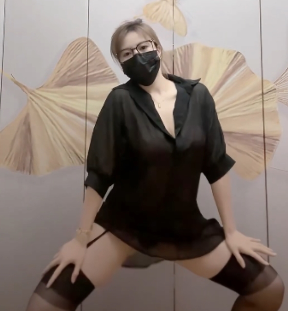 《搬运抖音流量密码，小阿姨大王福利合集，51V+6.2G百度盘，一次满足你的所有需求！》