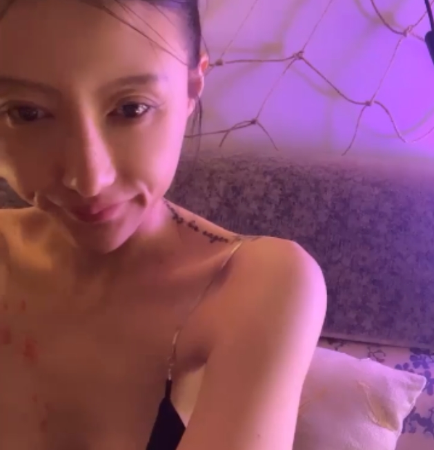 限时独家塞壬姐姐主播最新作品，高清无圣光NV+6.43G，百度盘免费下载！