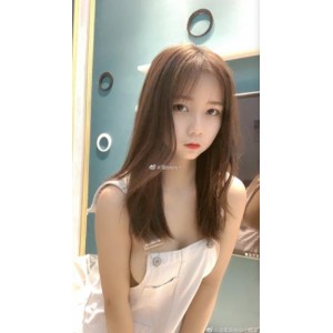 高颜值网红苗老师的绝版45部合集