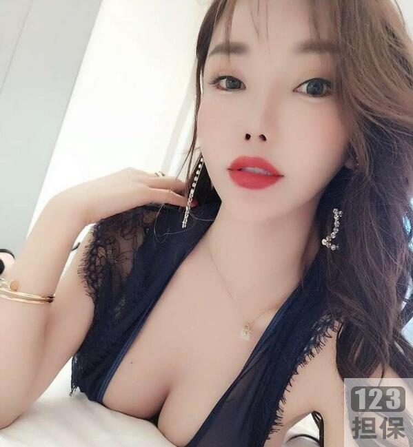 恒淼淼的私拍曝光,引发微博粉丝热议