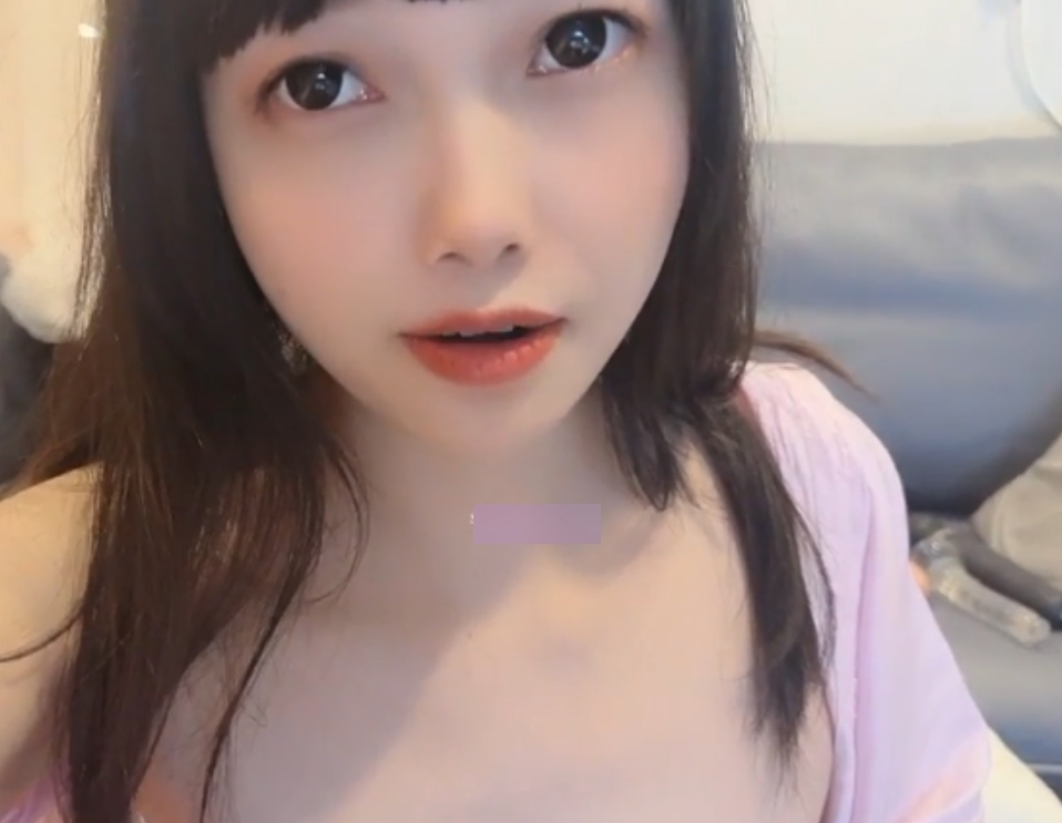 清纯20岁学生妹1V1020M视频，百度盘下载