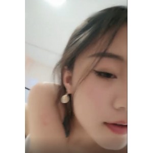 大学生交友妹的白嫖经历：坐教室最后一排被摸某处1V/1.2G度盘