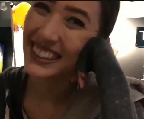 用嘴女神小雅怼脸上吞金合集：高质量收藏版资源，物超所值！