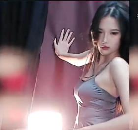 成熟理智的CC主播蓝云小园，S舞热裤整活事件视频帽子叔4V-1G